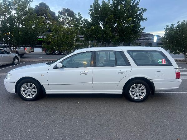 Car Image 5