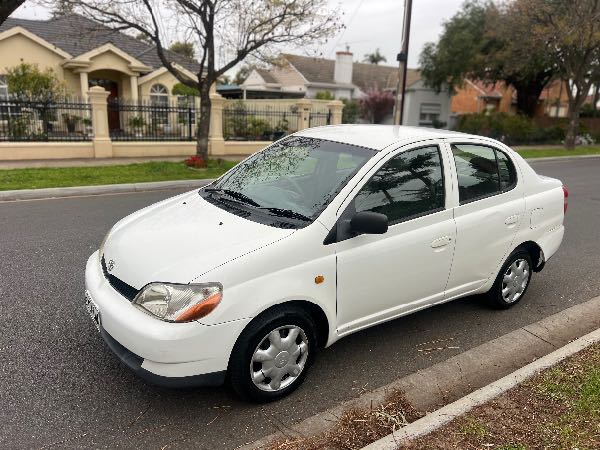 Car Image 9