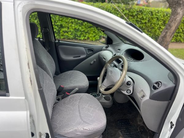 Car Image 10